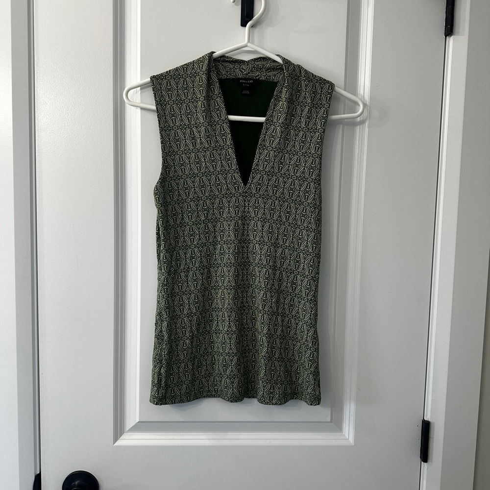 RW&CO. Forest Green and White Patterned Top